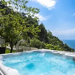 Villa Donna Rachele - *